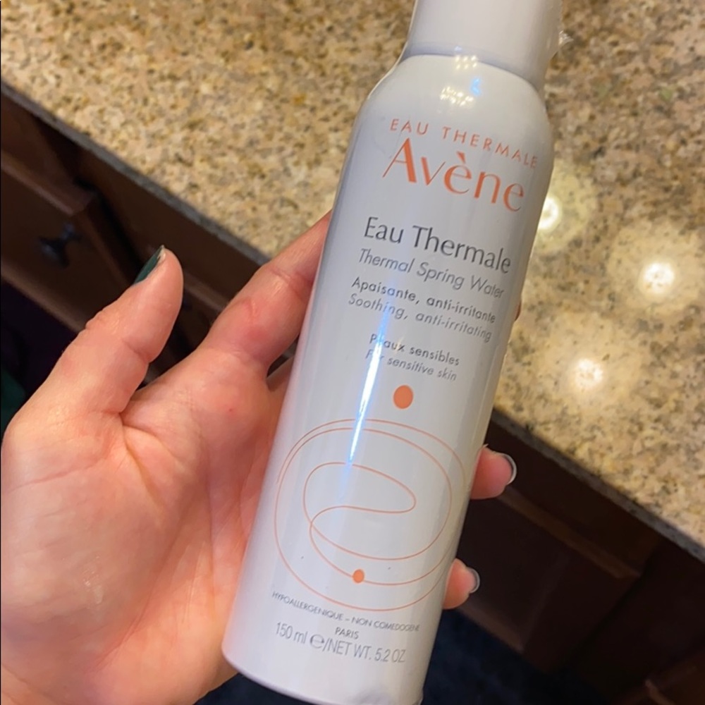 Eau thermale facial spring water